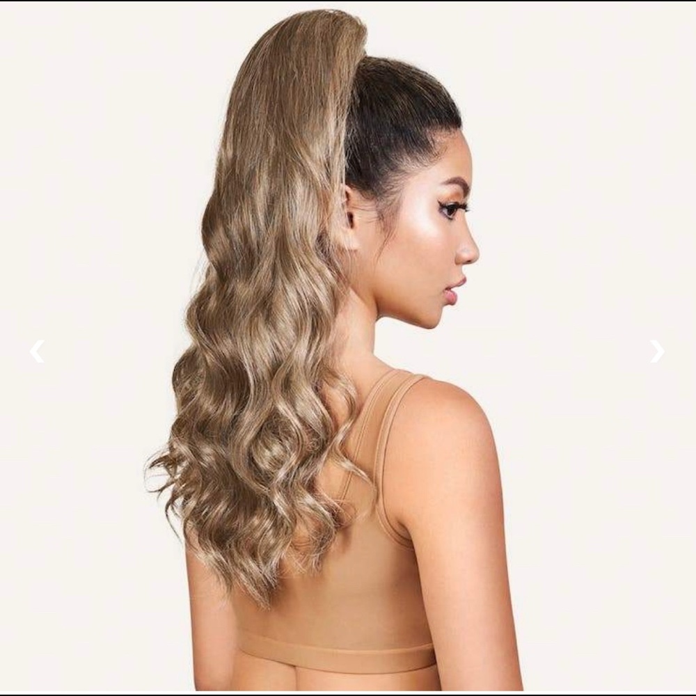 INH Molly Pony in Honey